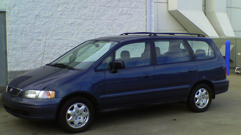 Illustration for article titled Used Car Face Off: Minivans And Messing With Success